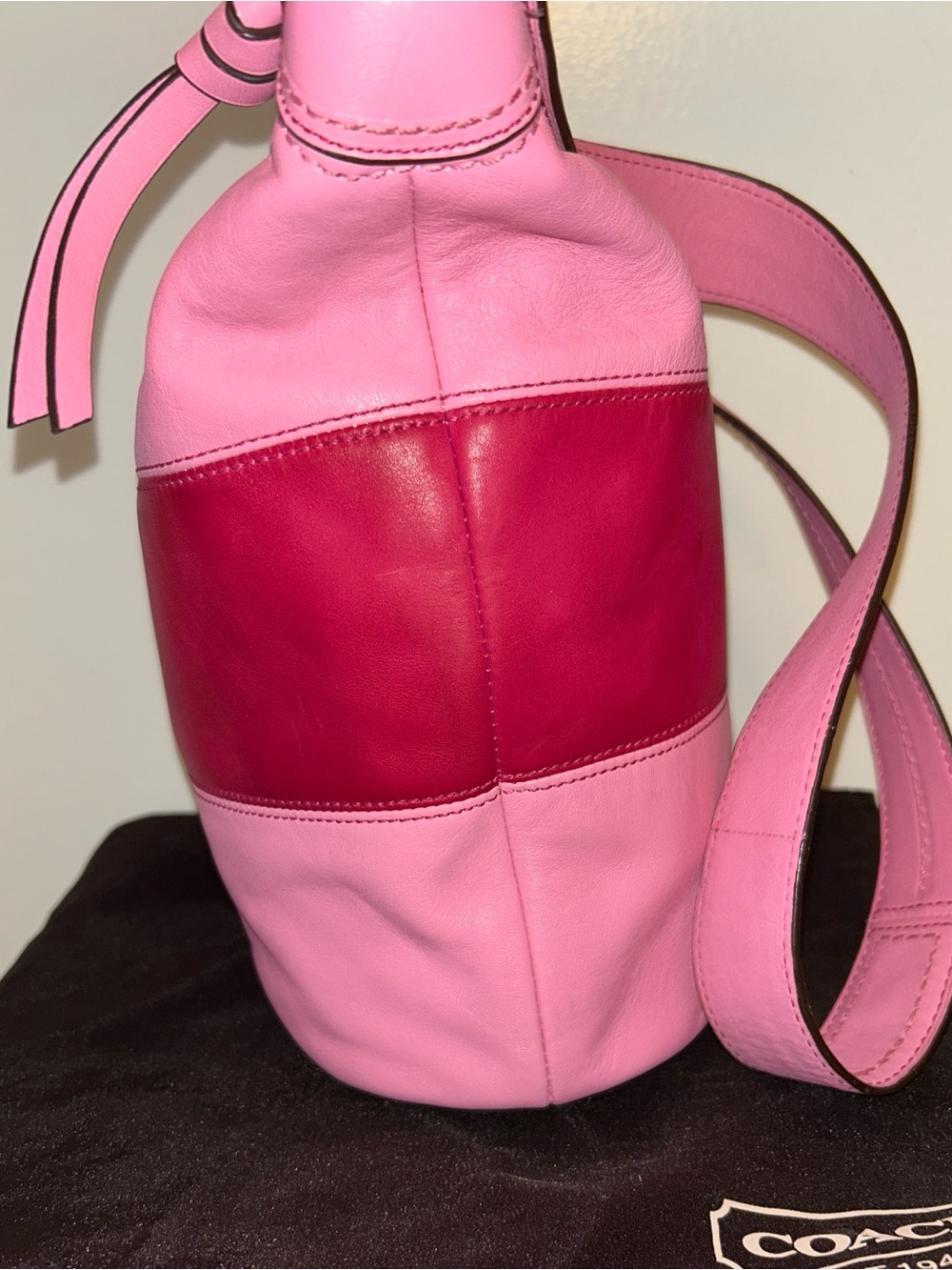 COACH Alternating Pink Leather Rugby
Stripes Bleeker duffle crossbody. RARE! - Picture 10 of 14